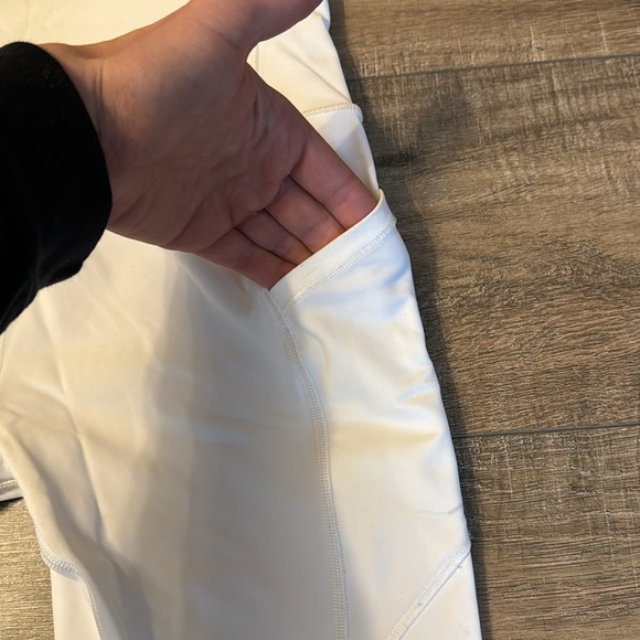 Lululemon Speed up cropped tight with pockets - Picture 3 of 5